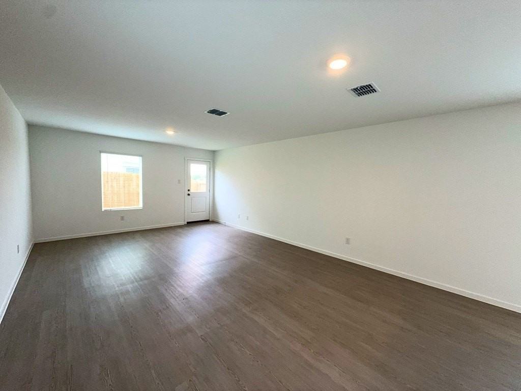 6220 Sandpiper Ln - Photo 2 of 28