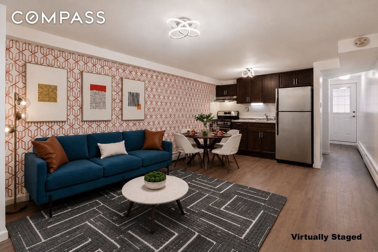 268 Bainbridge St - Photo 2 of 9