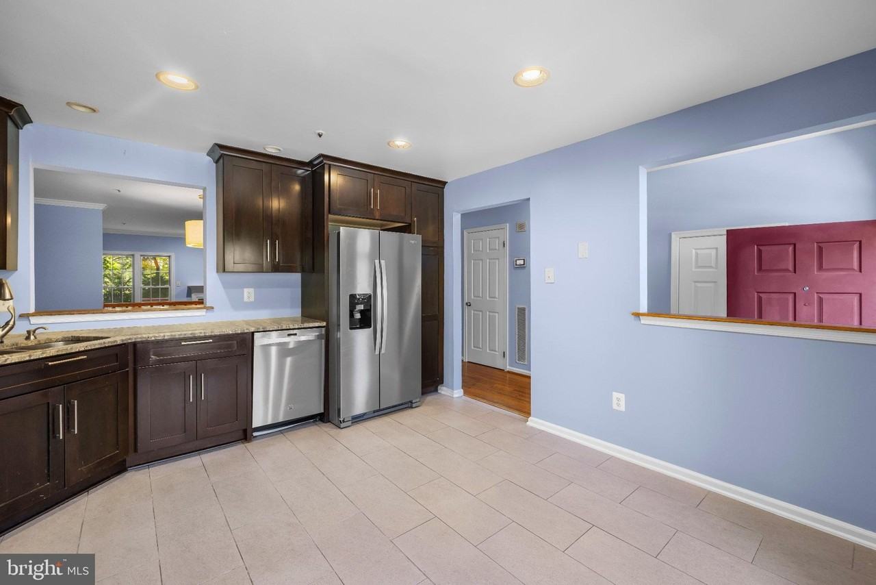 8707 Birkenhead Ct - Photo 7 of 45