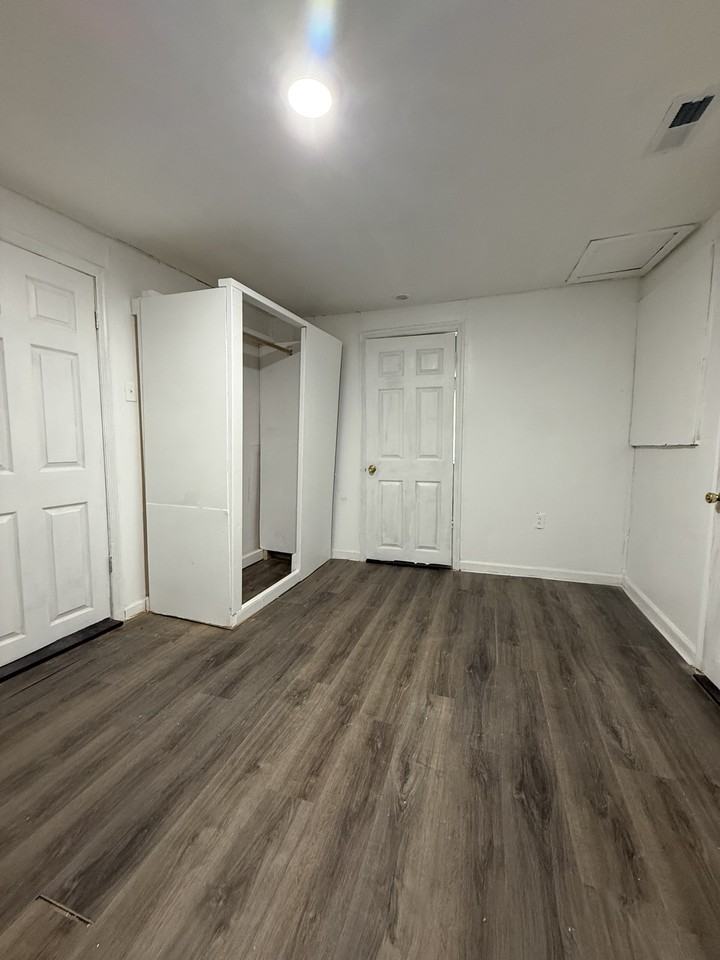 117 E Cooper St #1 - Photo 5 of 9