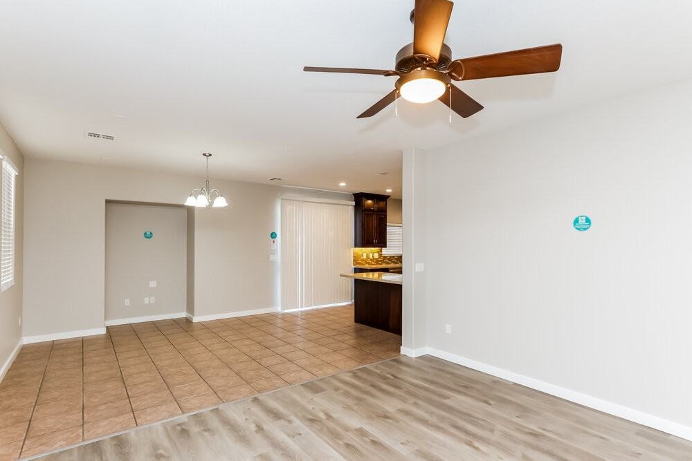 11065 Romola St - Photo 4 of 16
