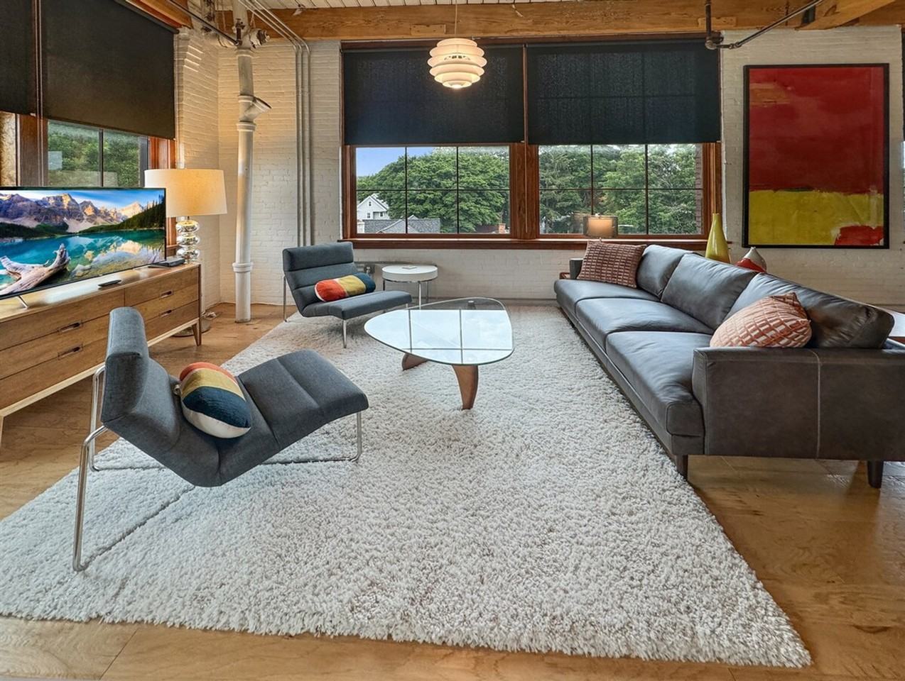 110 Harvard St #1271405P - Photo 3 of 18
