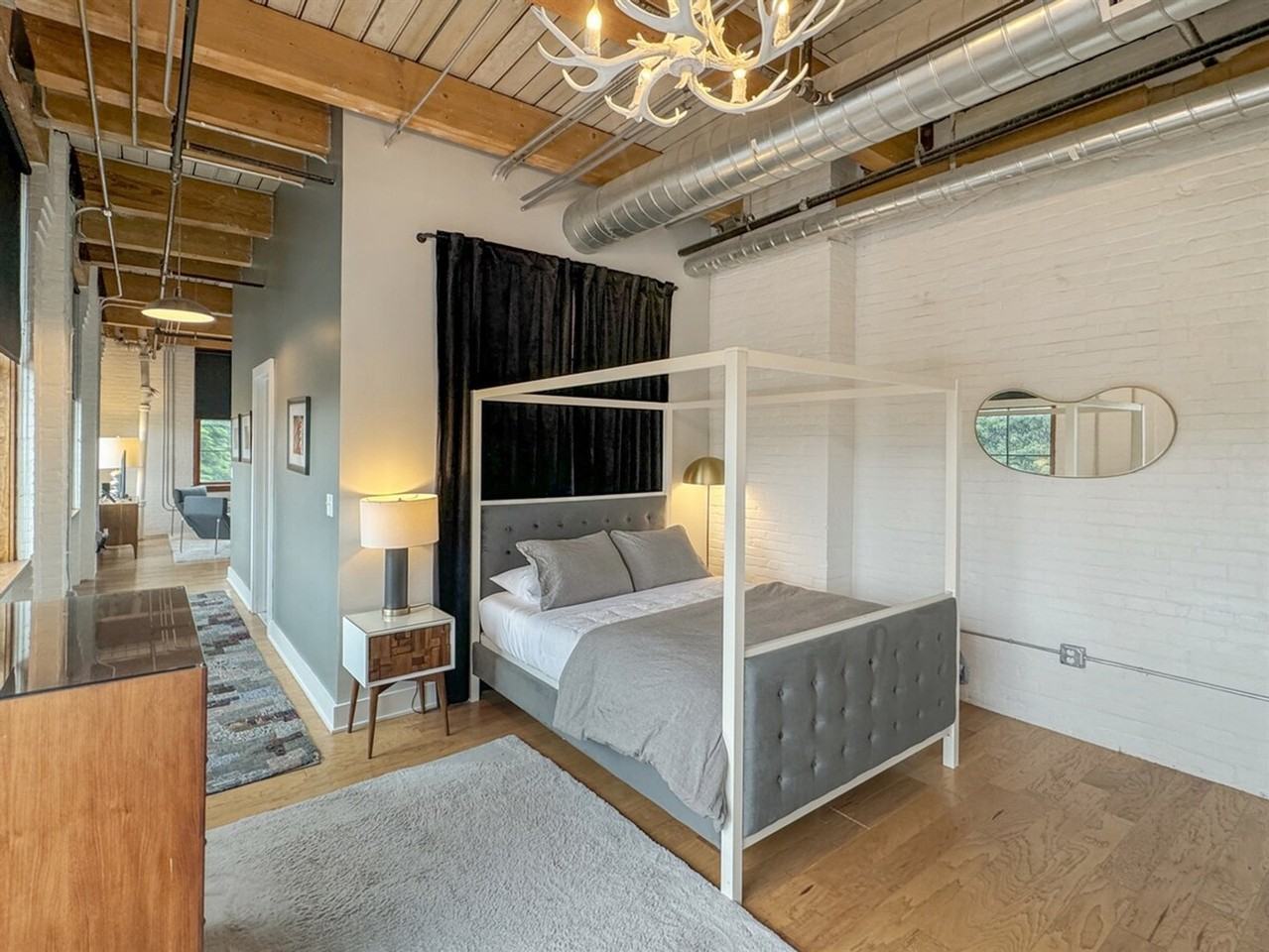 110 Harvard St #1271405P - Photo 7 of 18
