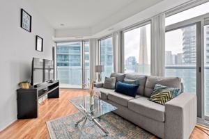 featured image of 25 Lower Simcoe St