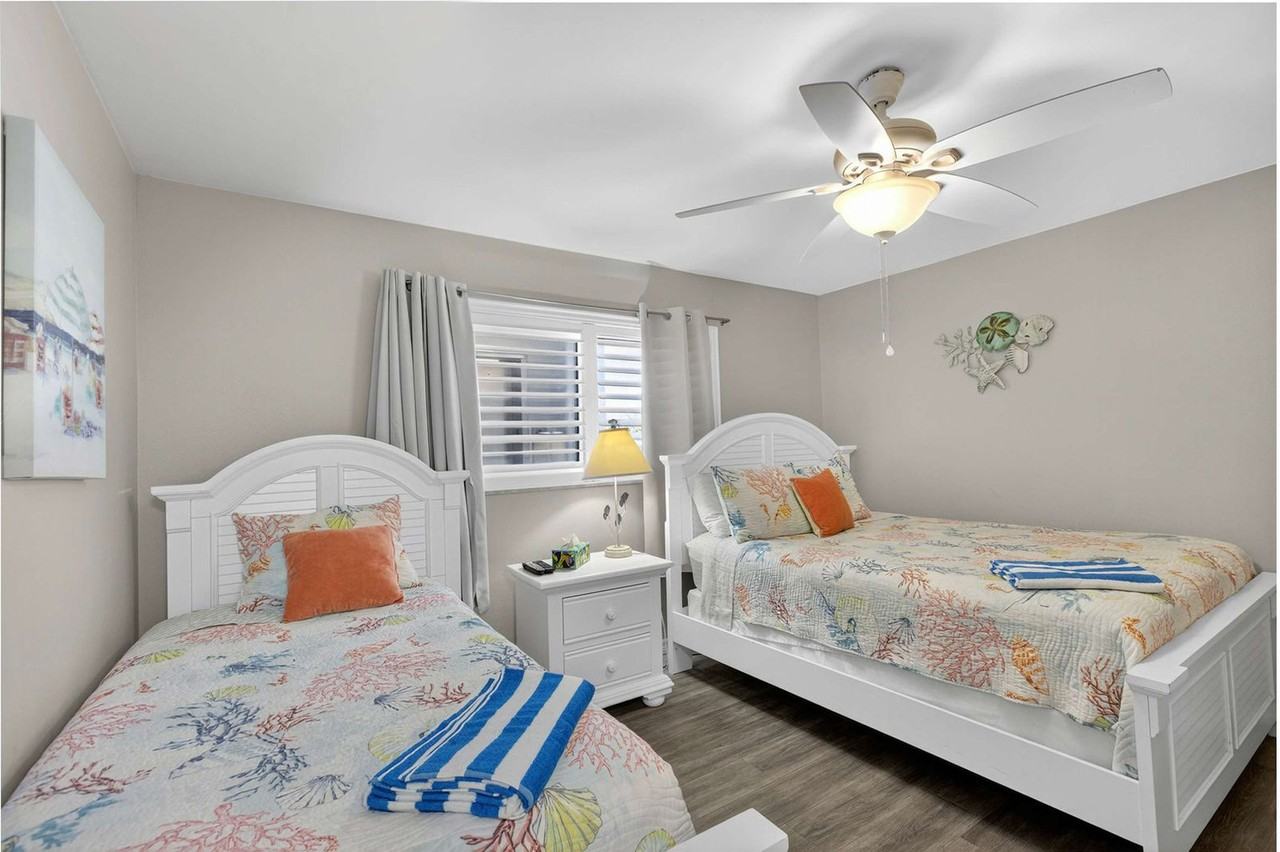 153 Vista Hermosa Cir #1578372P - Photo 6 of 34
