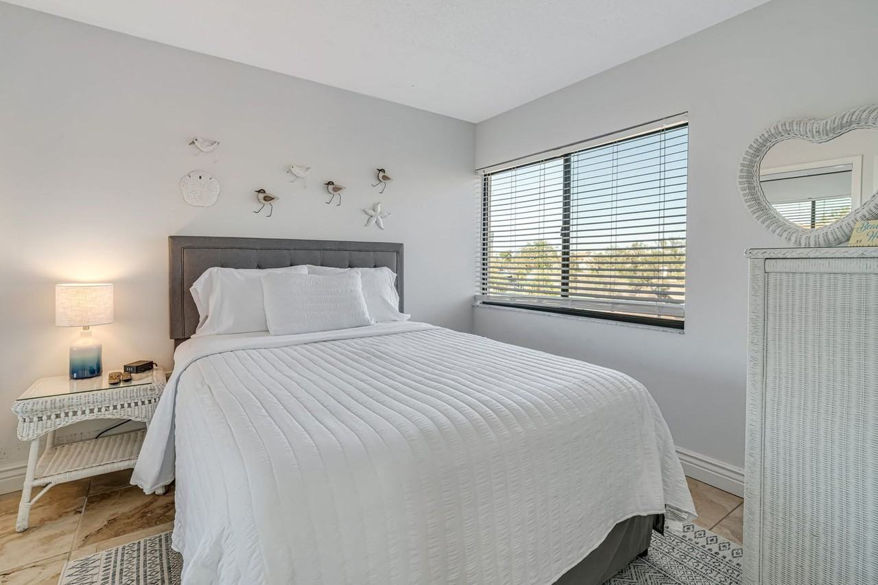 1400 Cove Ii Pl #1578373P - Photo 6 of 28
