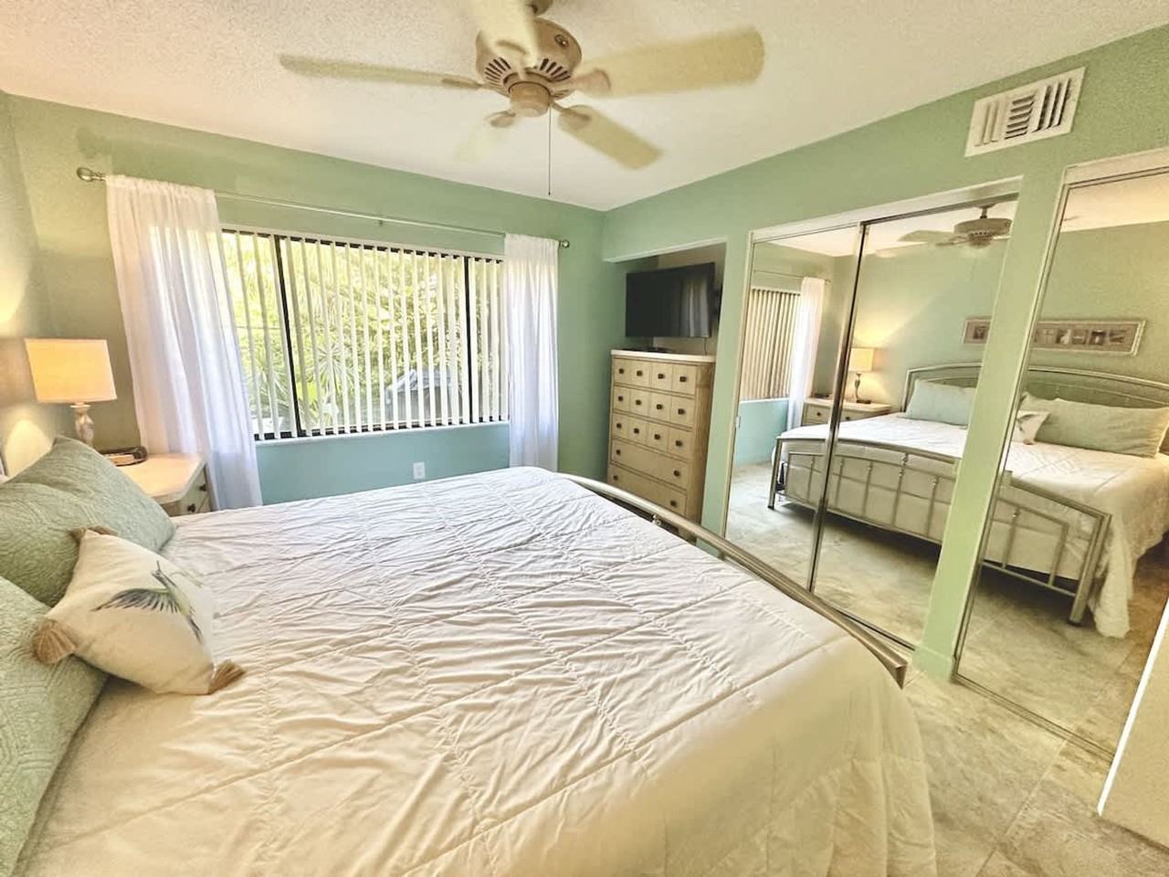 6327 Midnight Cove Rd #1578382P - Photo 6 of 30