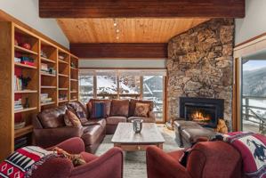 featured image of 837 Mountain Laurel Dr