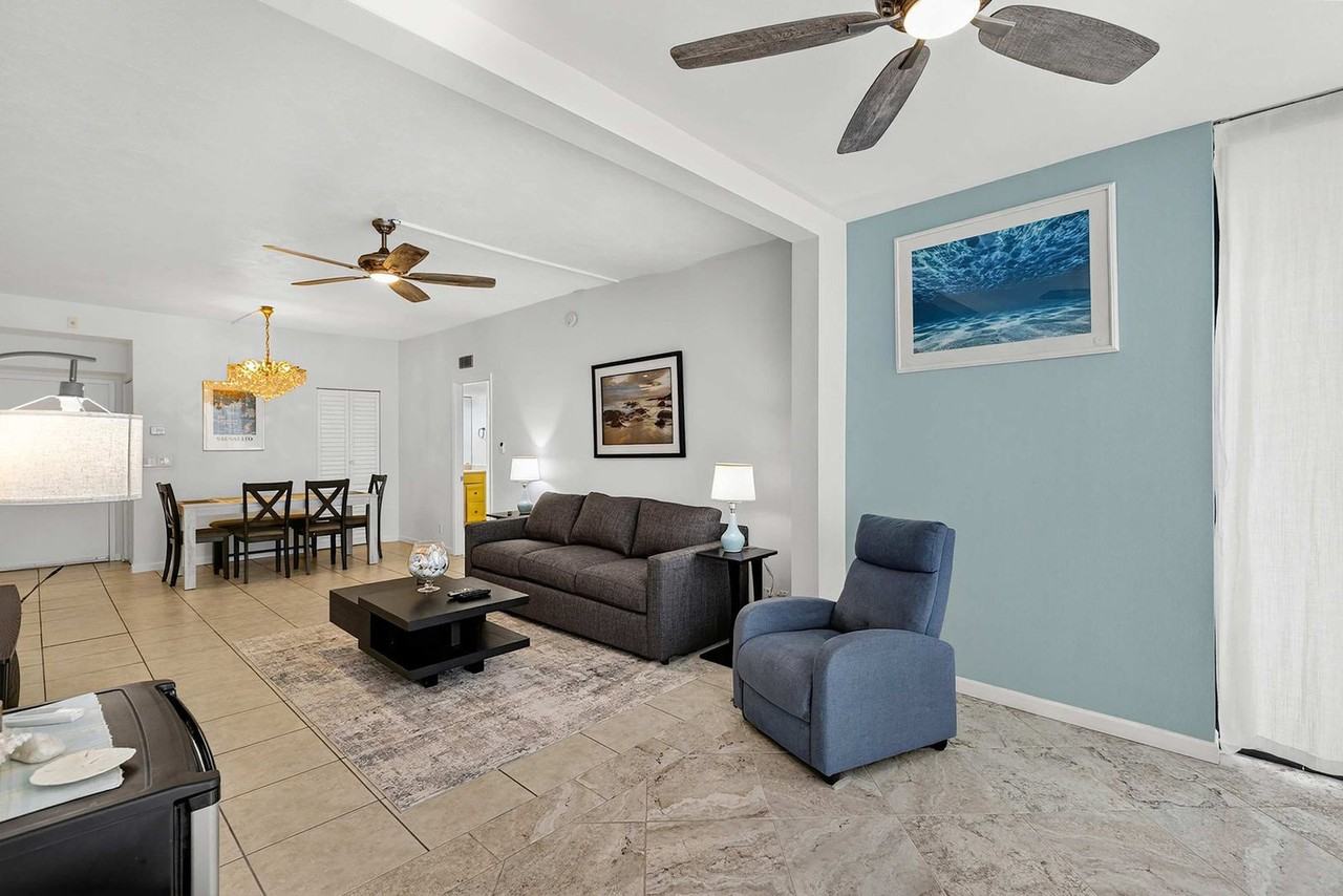 5830 Jamaica Royale #1578366P - Photo 2 of 33