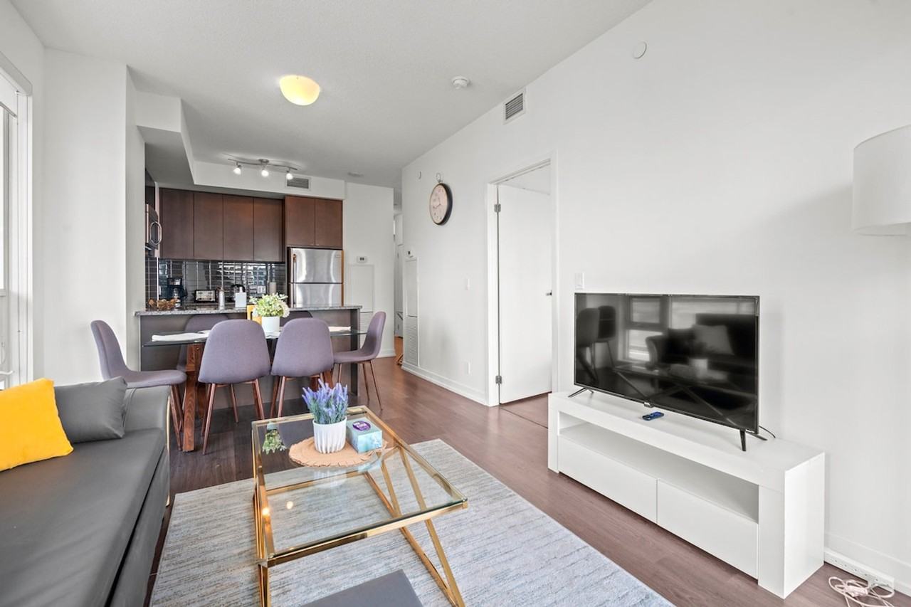 160 Lillian St #1467814P - Photo 3 of 23