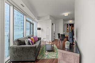 19 Lower Simcoe St - Photo 1 of 1