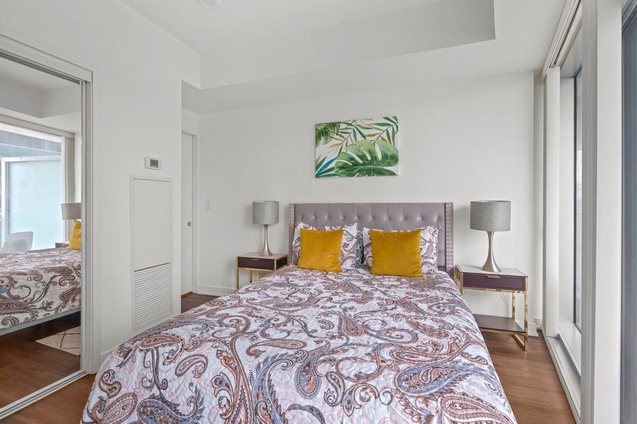 19 Lower Simcoe St #1514101P - Photo 6 of 17