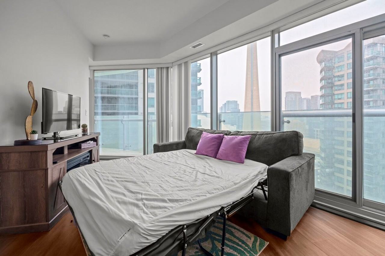 19 Lower Simcoe St #1514101P - Photo 7 of 17