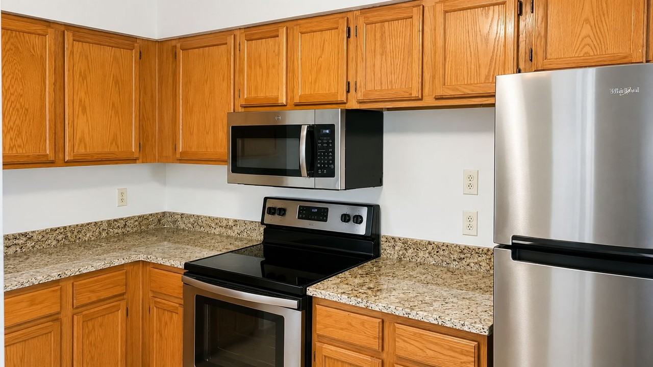 2557 Stockbridge Dr #1 - Photo 6 of 19