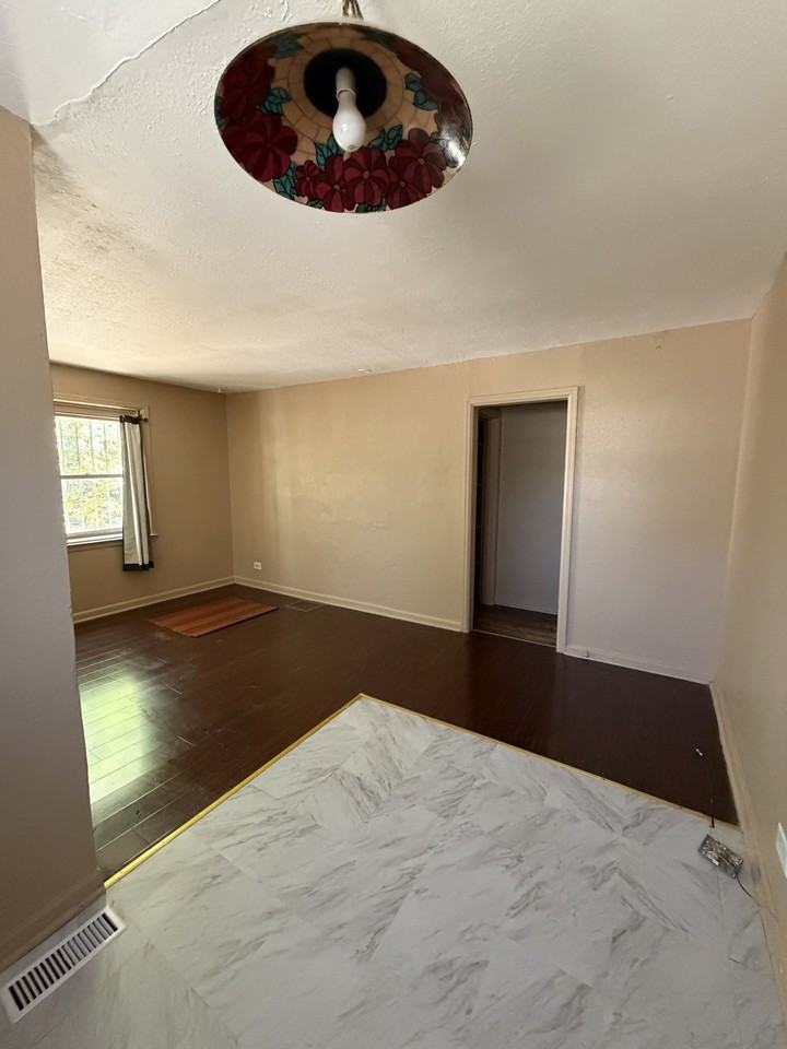 1635 Verbena Street - Photo 2 of 11