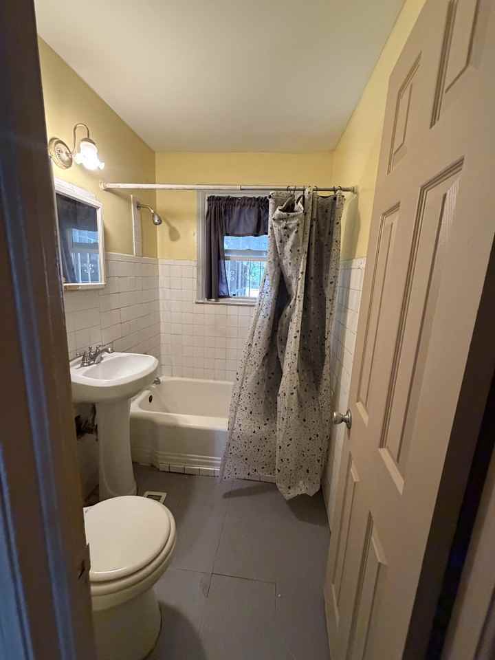 1635 Verbena Street - Photo 6 of 11