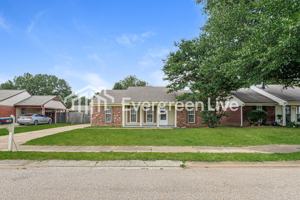 featured image of 10170 Oak Leaf Dr