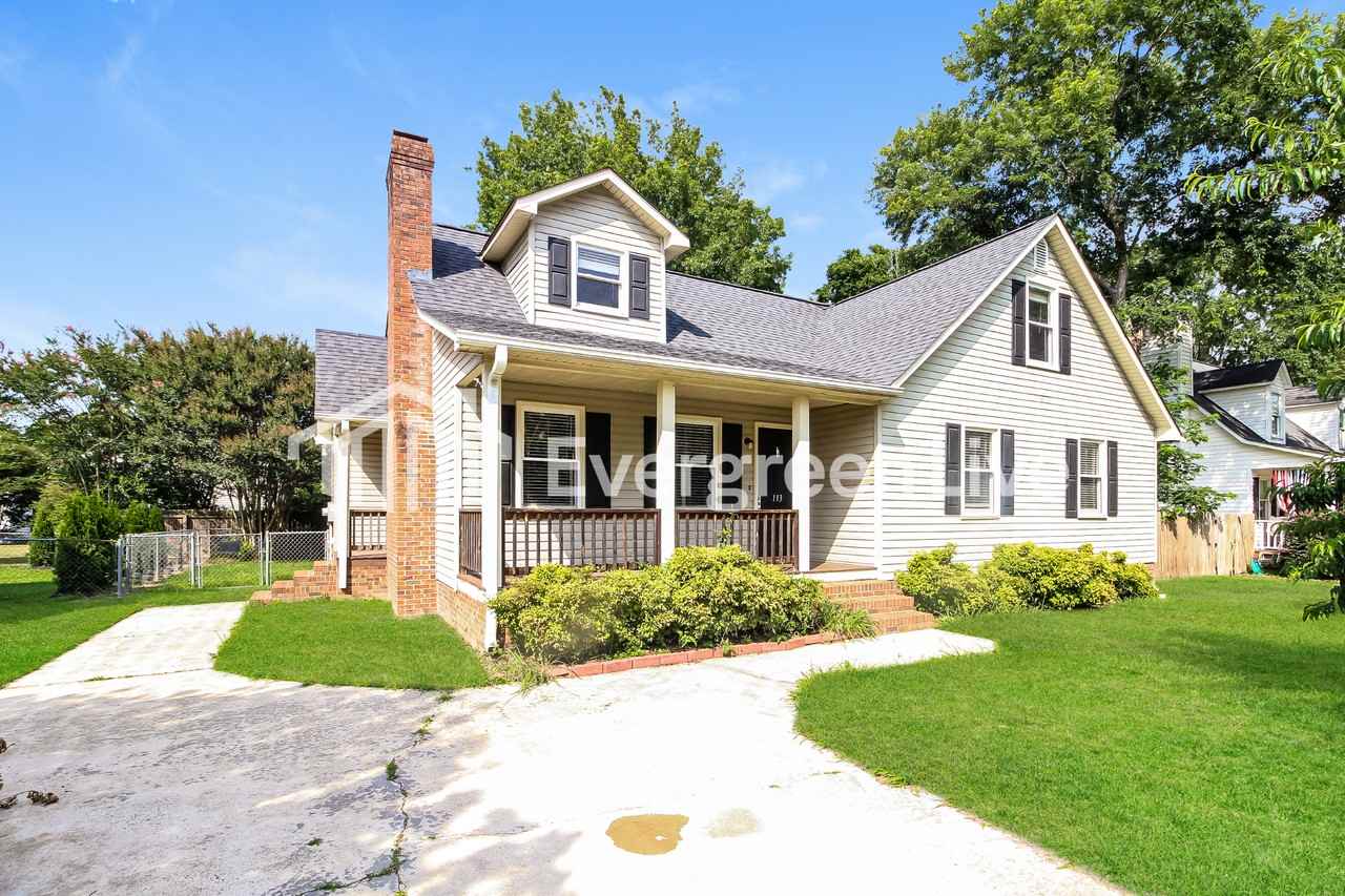 113 Court Dr