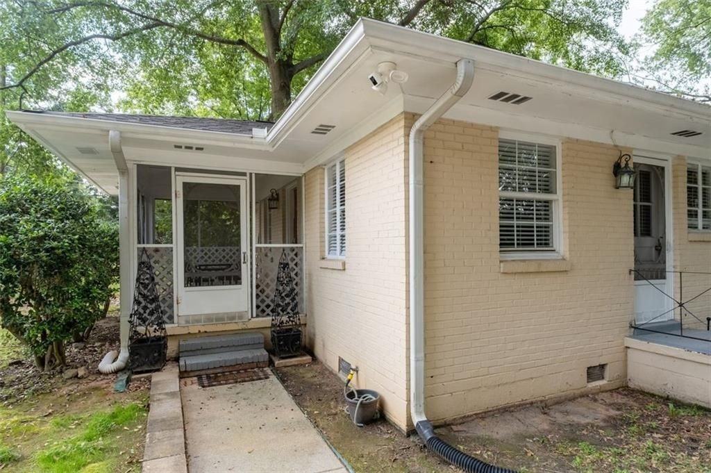 1401 Briarwood Rd Ne - Photo 2 of 29