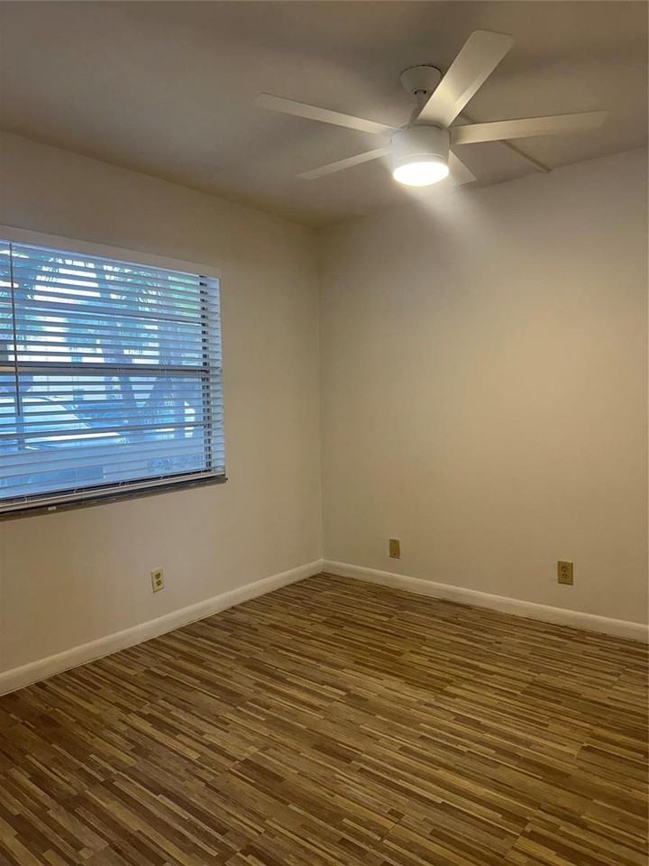 3212 Northwest 103rd Terrace #107-B - Photo 5 of 8