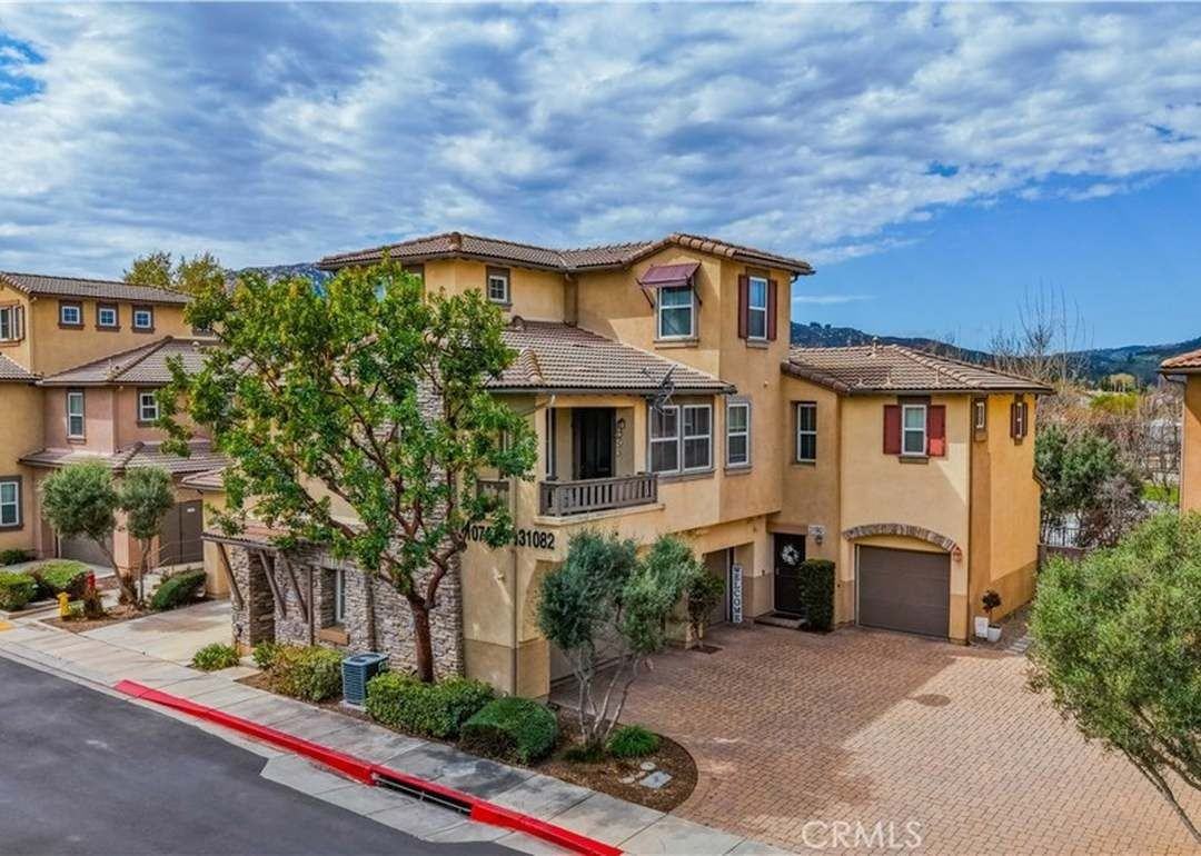 31082 Strawberry Tree Ln - Photo 3 of 15