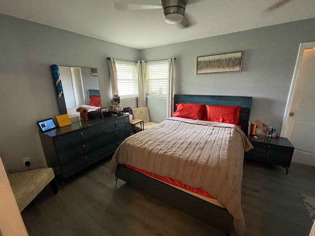 676 Aline St - Photo 5 of 8
