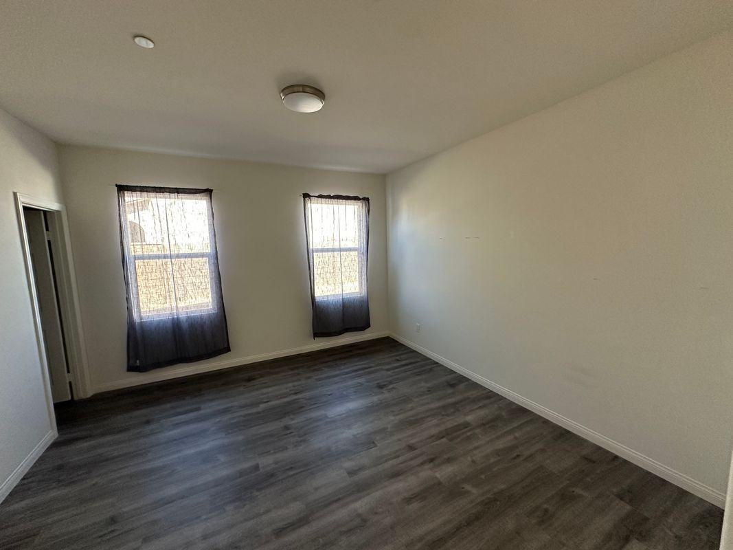 15176 Sheridan Ct - Photo 2 of 15