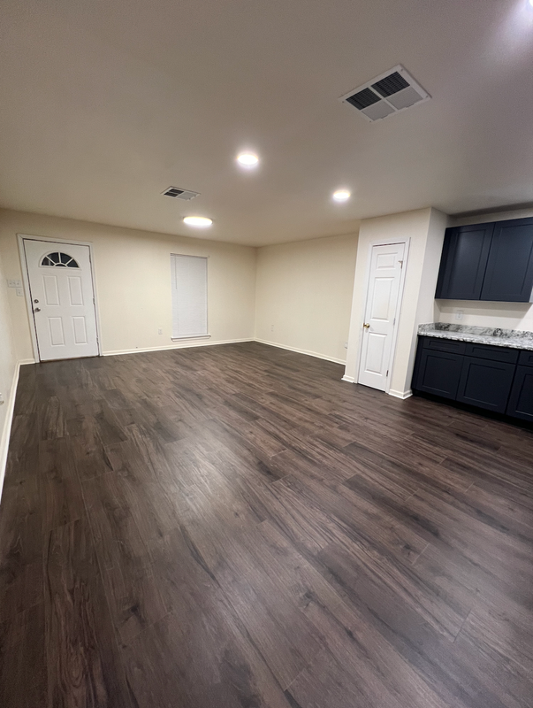 3923 Roneagle Way - Photo 4 of 13