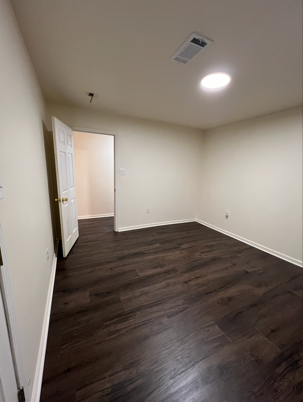 3923 Roneagle Way - Photo 6 of 13