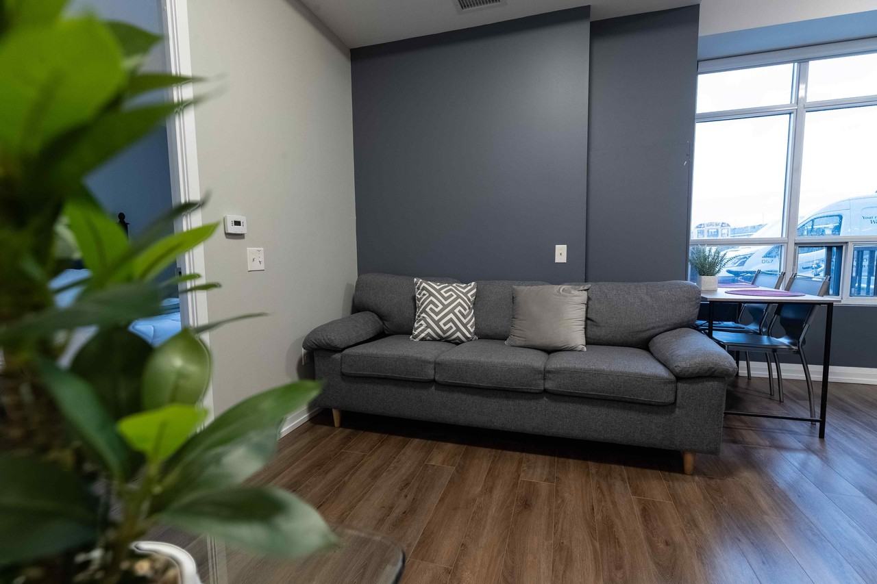 6289 McLeod - Photo 5 of 47
