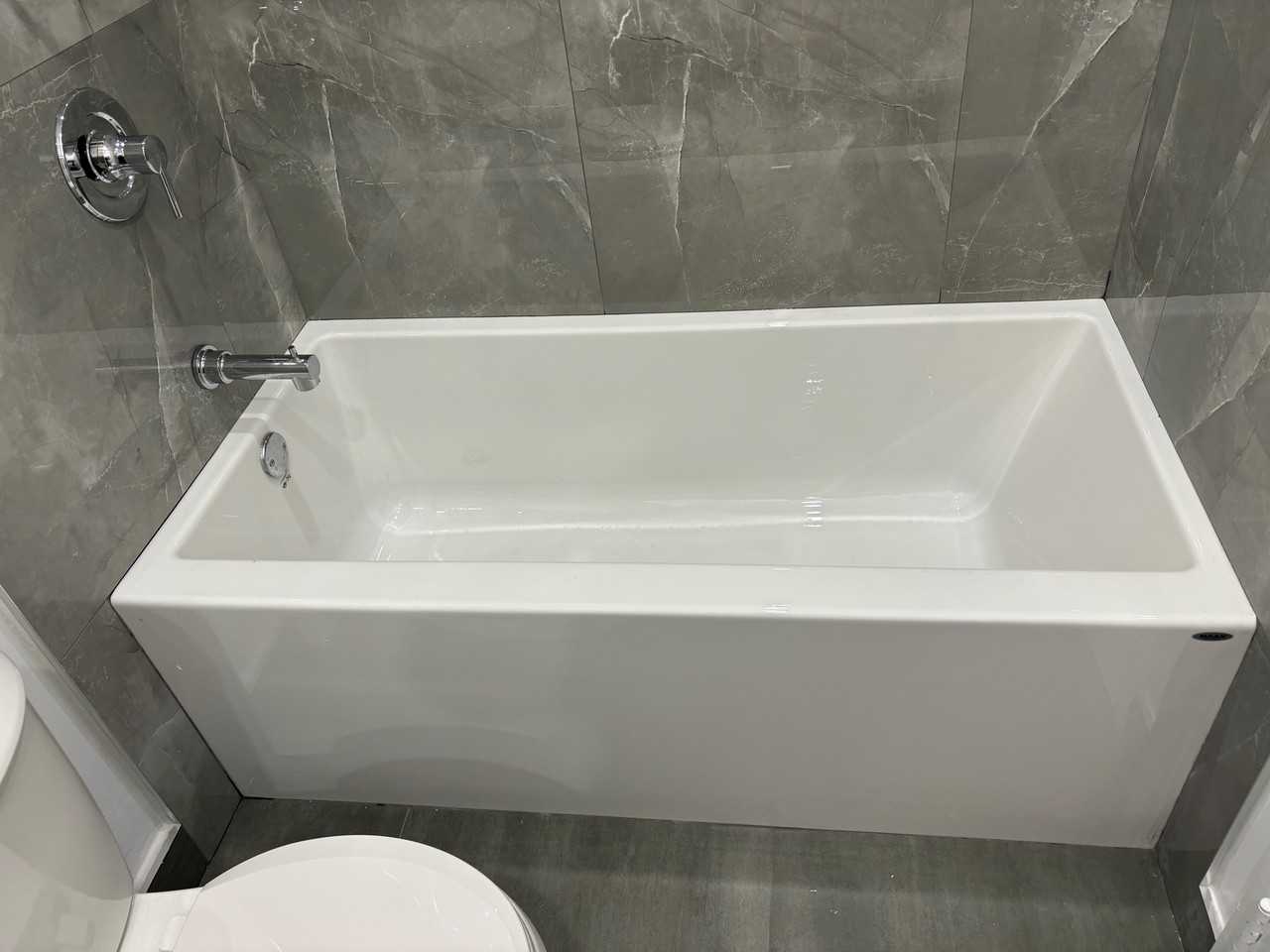 15 AV. DES LOURDES - Photo 5 of 14