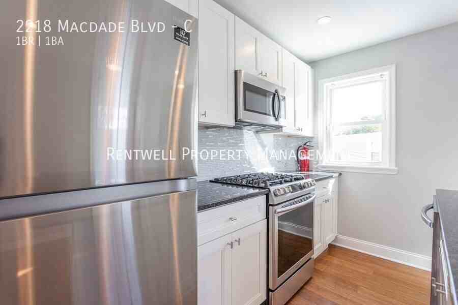 2218 Macdade Blvd #C - Photo 5 of 33