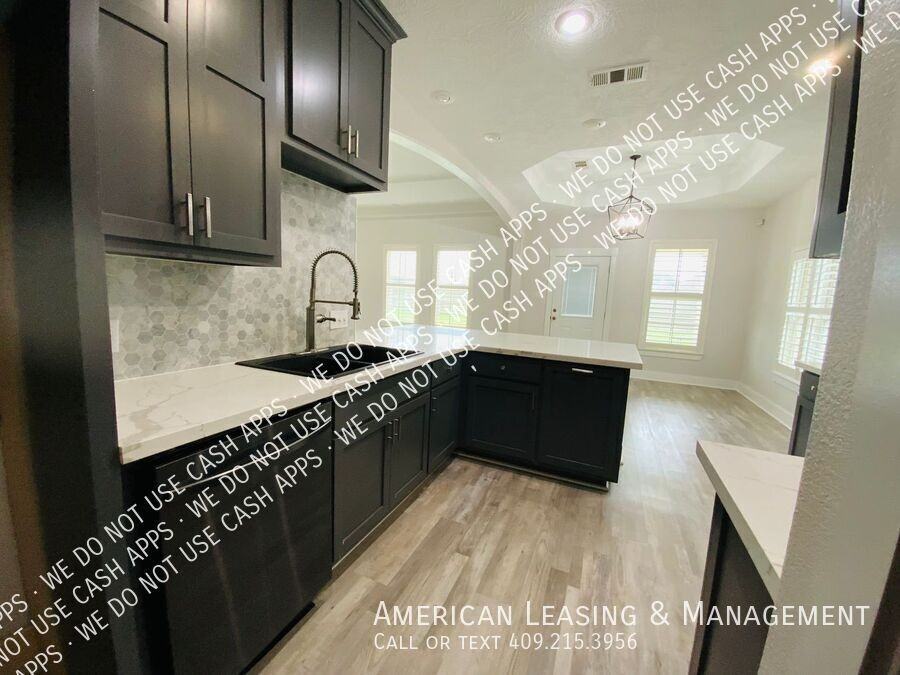 8315 Lake Placid Dr - Photo 6 of 13