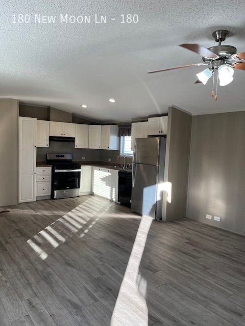 180 New Moon Ln #180 - Photo 3 of 4