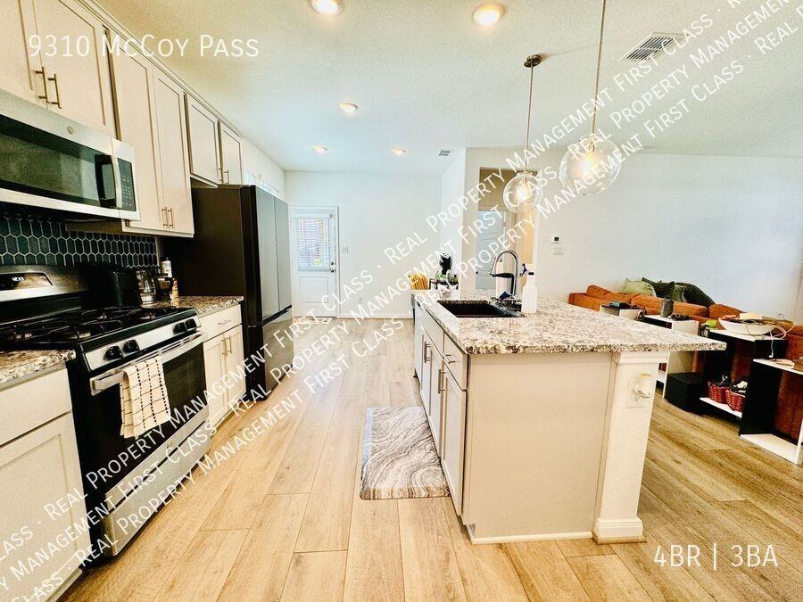 9310 Mccoy Pass - Photo 7 of 21