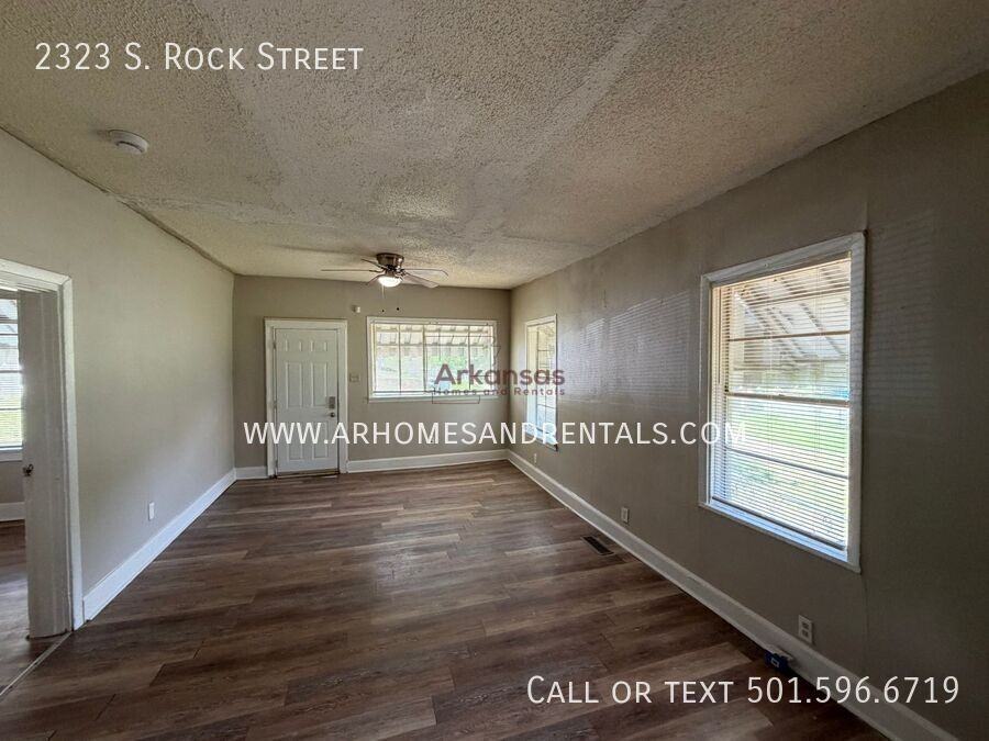 2323 Rock St - Photo 2 of 9