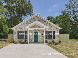 featured image of 308 Short St