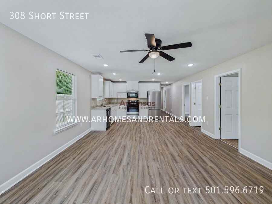308 Short St - Photo 3 of 14