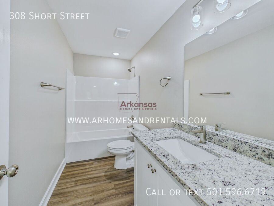 308 Short St - Photo 6 of 14
