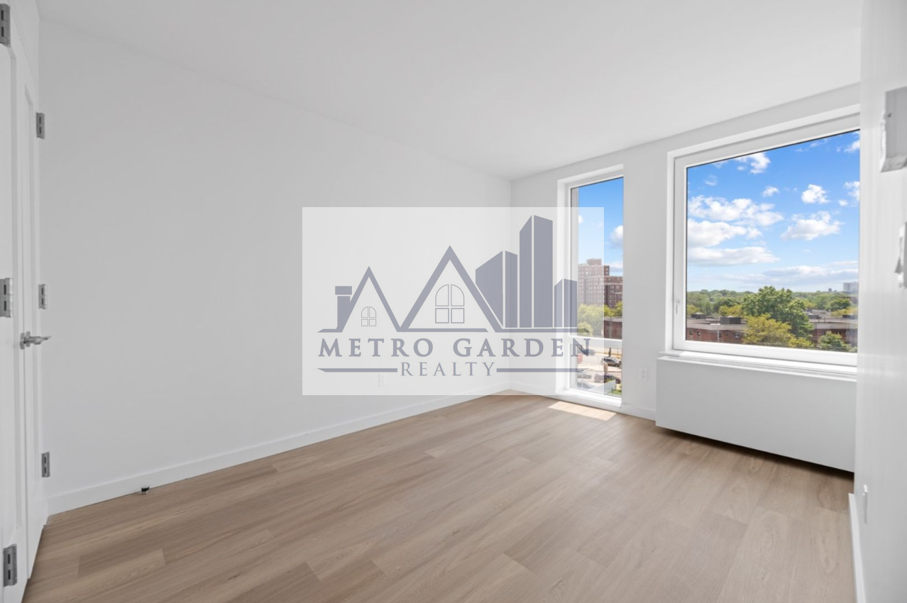 71-82 Parsons Boulevard #610 - Photo 6 of 15