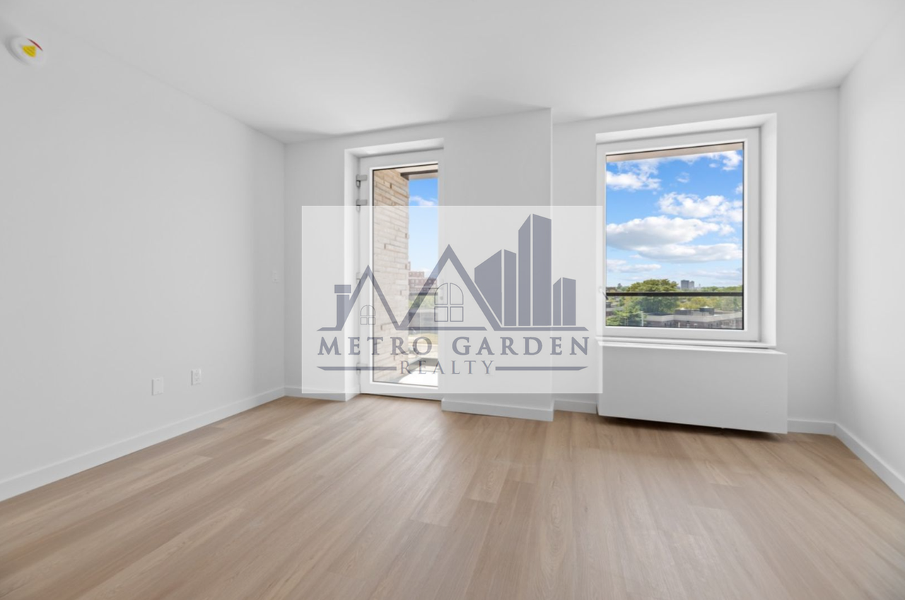 71-82 Parsons Boulevard #610 - Photo 5 of 15