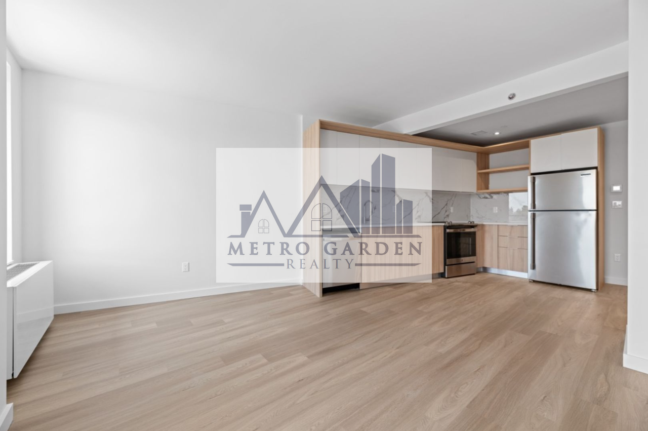 71-82 Parsons Boulevard #610 - Photo 2 of 15