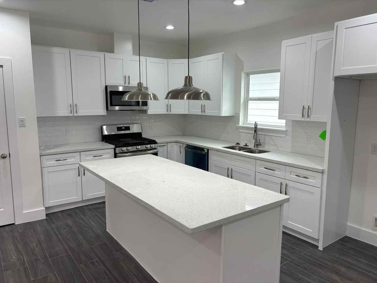 2505 11th St #NA - Photo 3 of 6