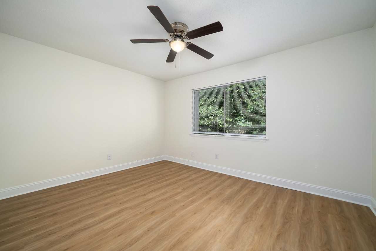 Beacon Pointe Apartments - Photo 6 of 49