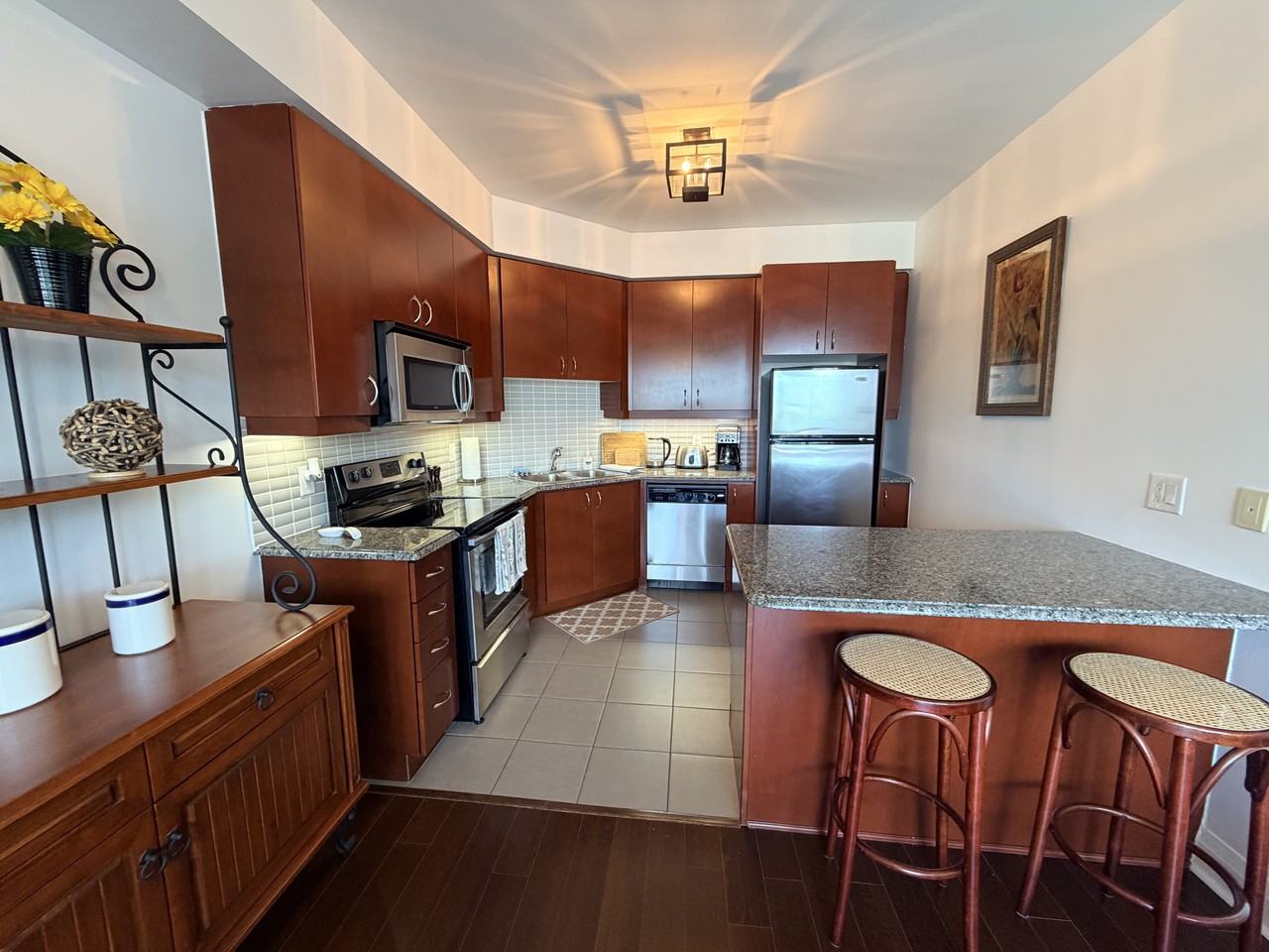 1 Hurontario St - Photo 5 of 11