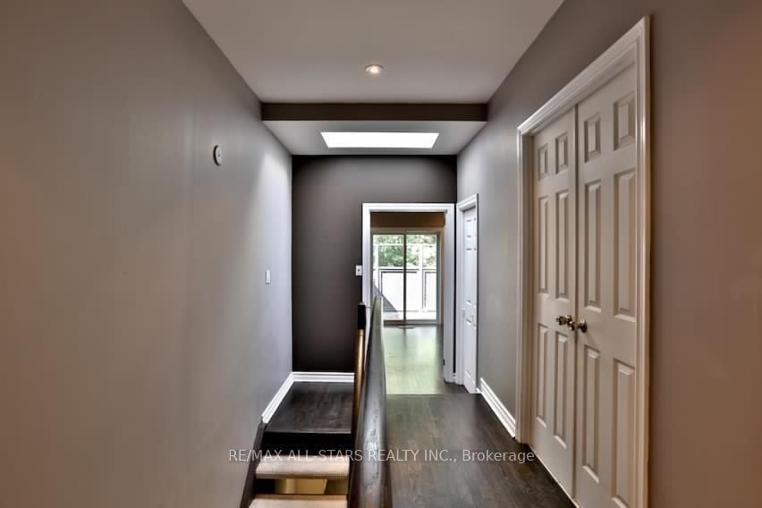 68 Macpherson Avenue - Photo 19