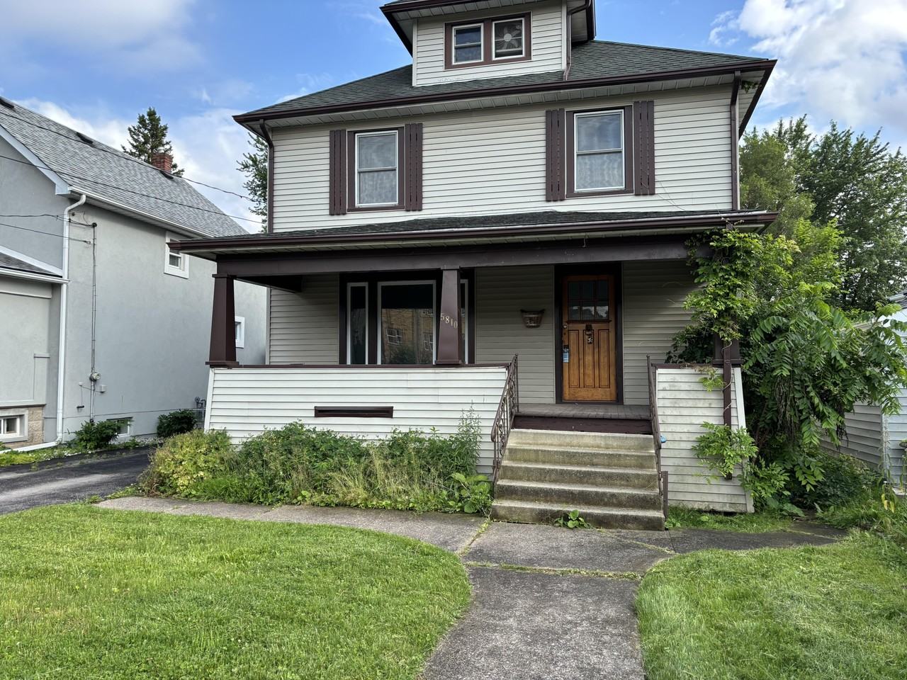 5810 Symmes St - Photo 2 of 19