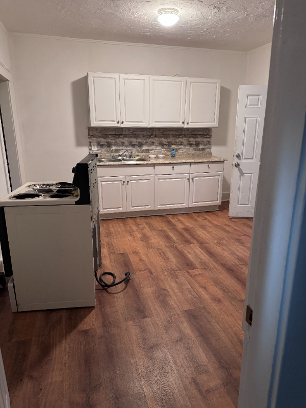 18 Hamilton St #B - Photo 3 of 6