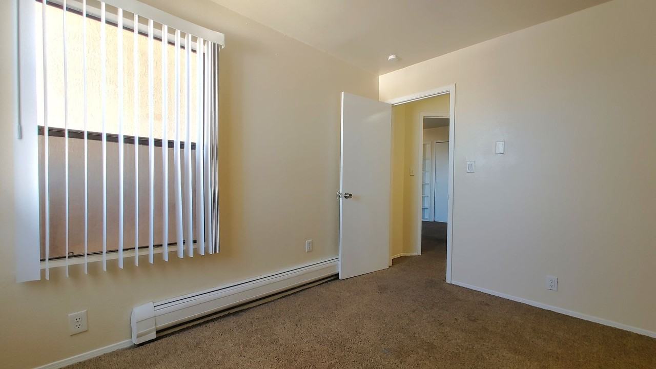Cloudview Terrace - Photo 7 of 21