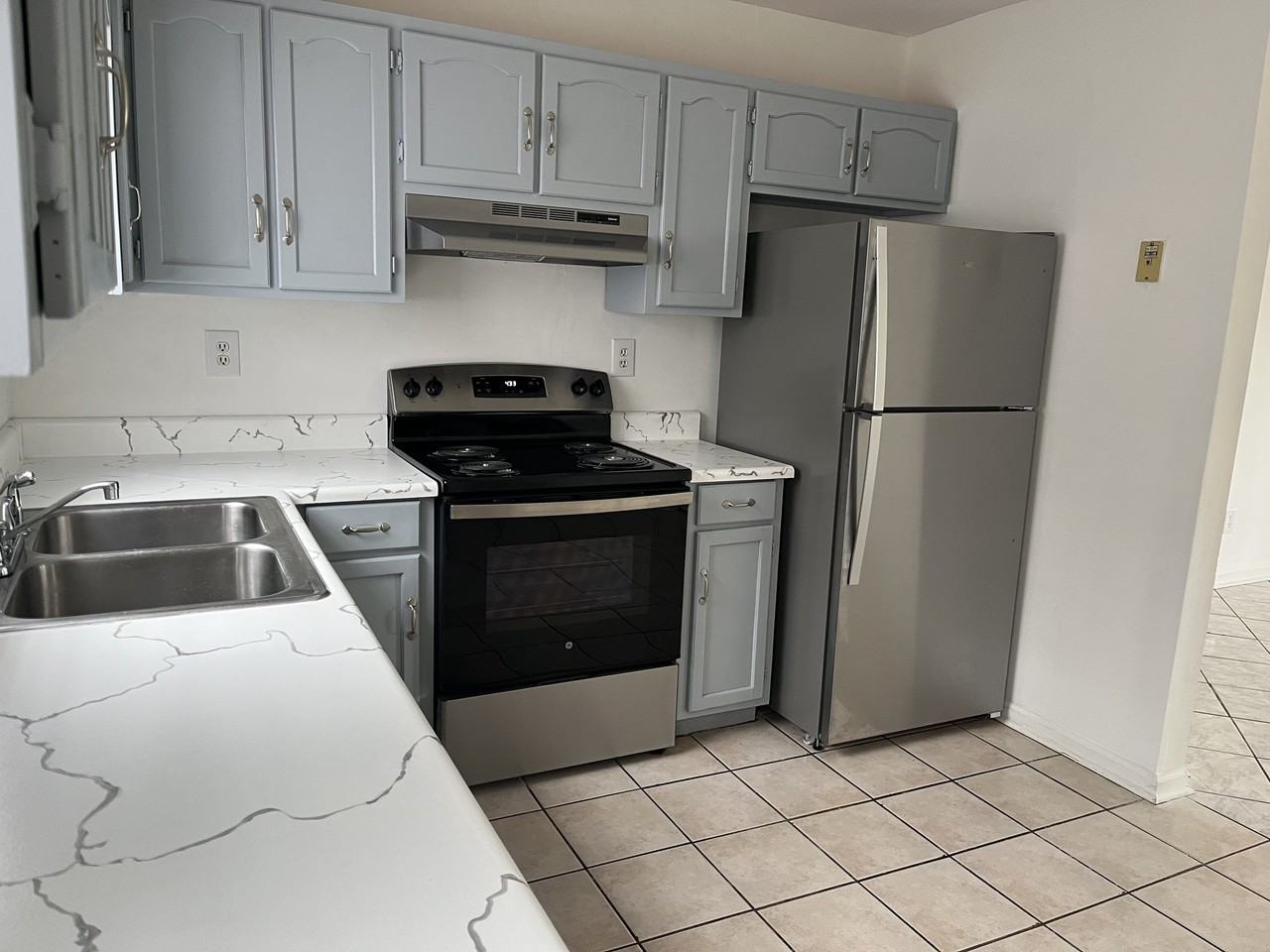 201 James Asbury Dr Nw - Photo 2 of 11